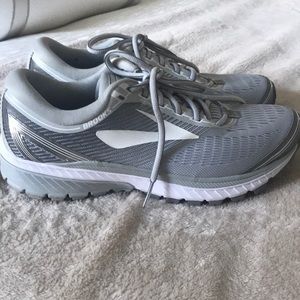 Brooks Ghost 10
